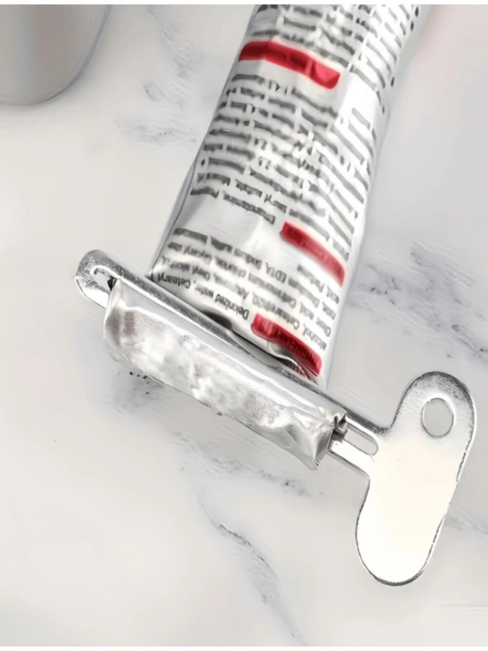 2‑Pack Heavy‑Duty Metal Toothpaste Squeezer Keys – Multi‑Use Tube Roller - Picture 3 of 4